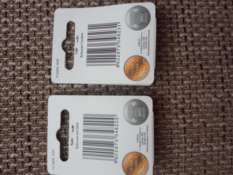 Kolczyki w kolorze zlotym