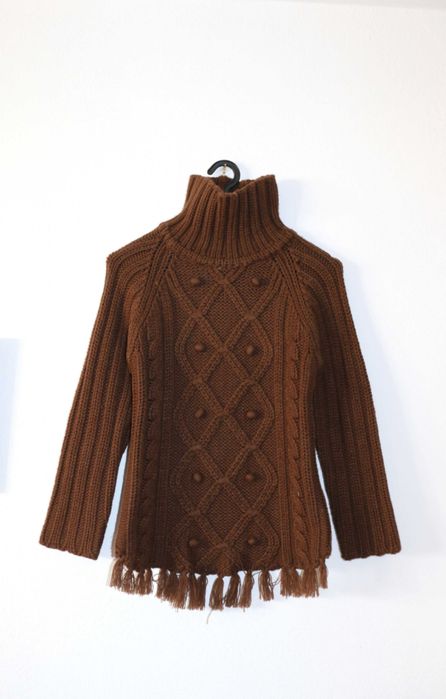 Chunky Knit Sweater XS with Pompom