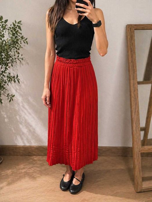 Червона плісирована спідниця Bershka р. XS