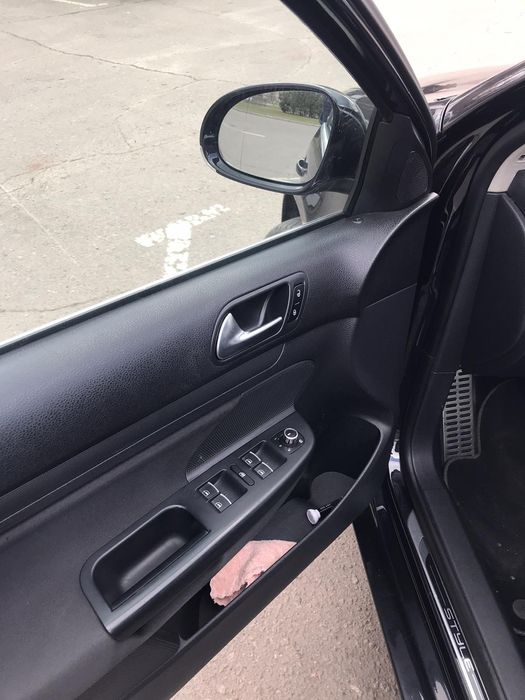 Продам Volkswagen Golf 6 1.6 дизель 2012року