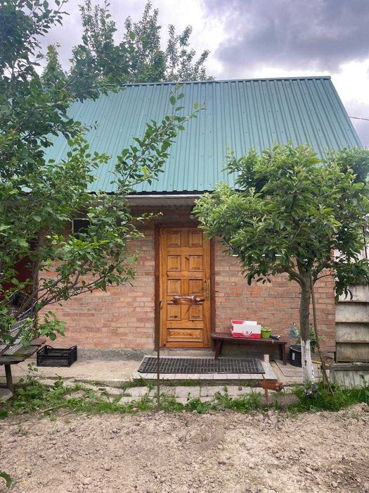 Продаж 2 поверхового будинку