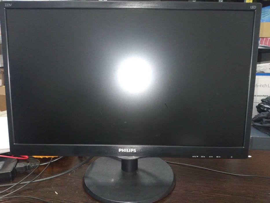 Монітор Philips 22" 223V5L LED FHD 1080p бу кількість