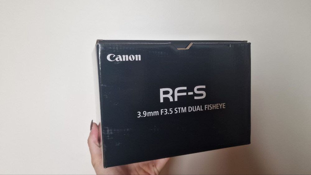 Objetiva Canon RF-S Dualfisheye