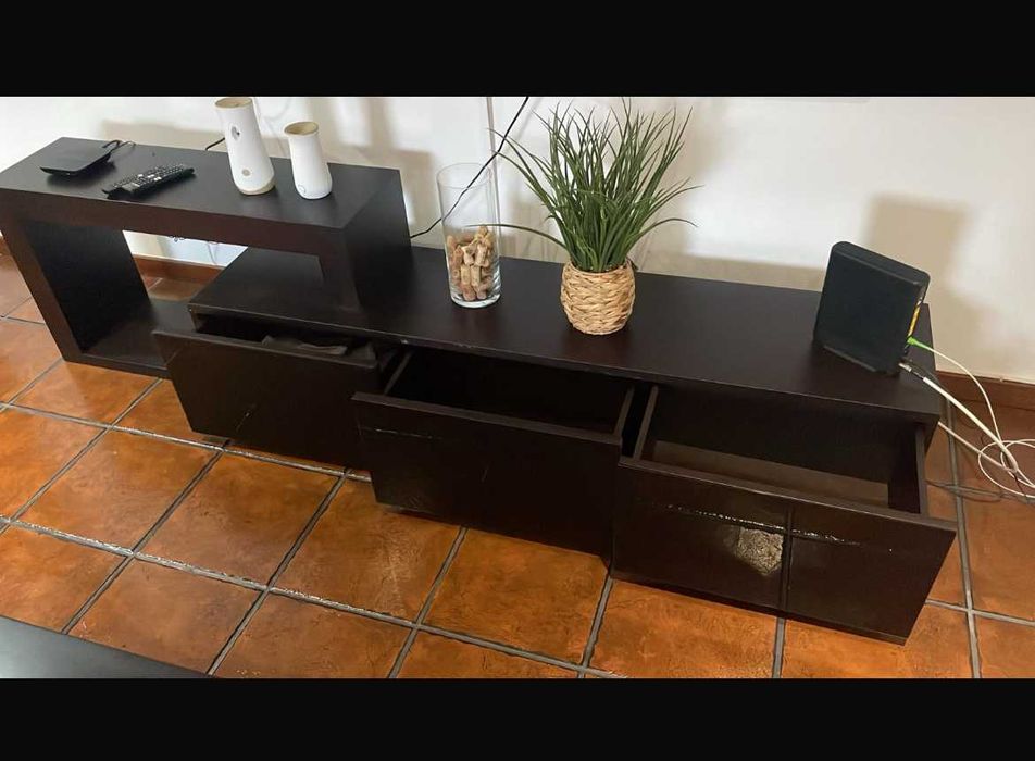 Móveis sala em madeira