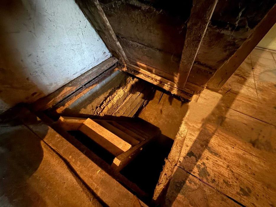 Продаж цегляного будинку 160м². 5 кімнат. 8сот. Мансарда. Гараж.ID:696