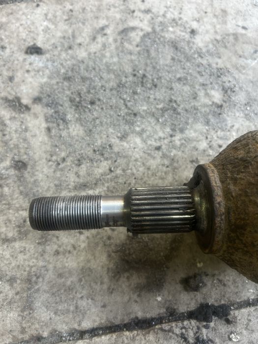 Полуоси в зборе Ford Fusion mk5