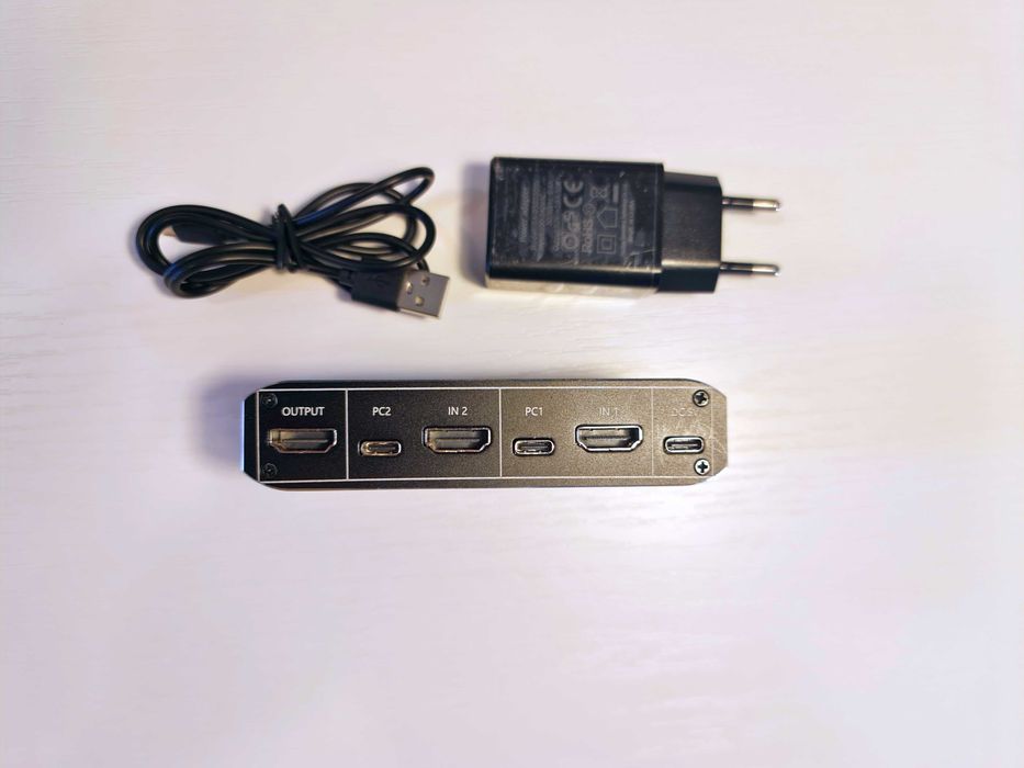 KONSOLA KVM HDMI 2.1 Przełącznik Switch 4K120Hz 8K Pawonik