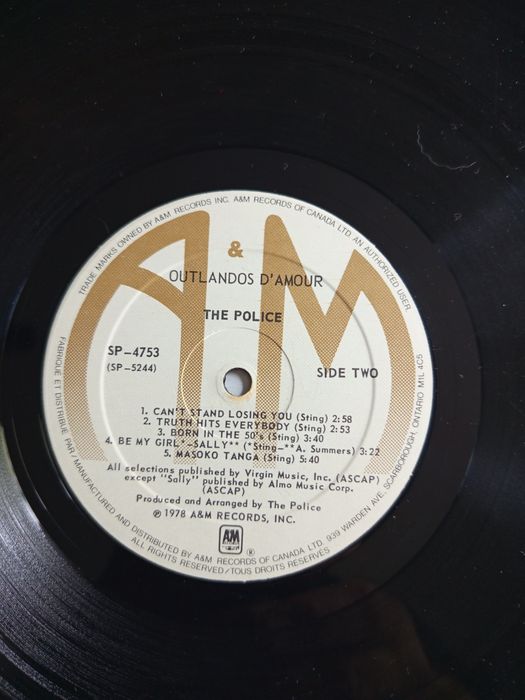 Simple Red-Picture Boom stan ex