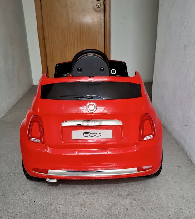Carro para Crianças Fiat 500 Red 12V c/ Controlo Remoto