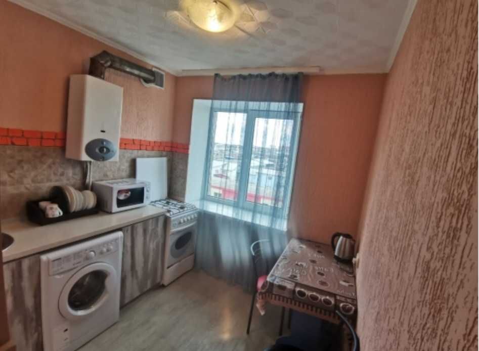 Ст. Юність, 1 кк, 600/900 грн, пів доби/доба, поруч Автовокзал