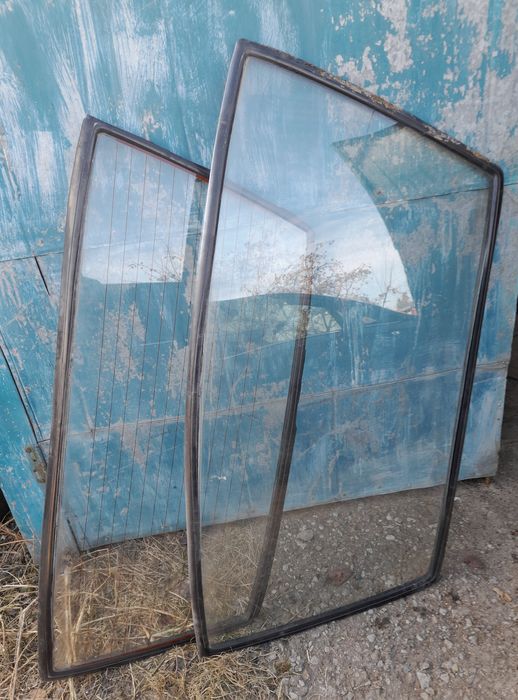 Скло Ваз 210821099.