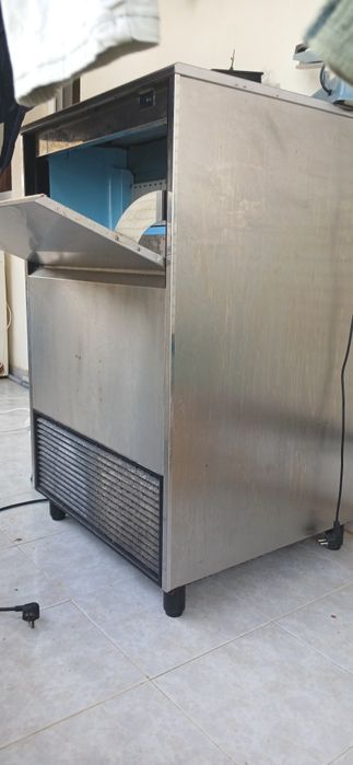 Maq. De gelo 110 kgs