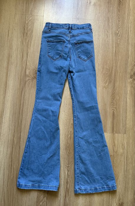 Лот джинсів. Джинси чорні Mango, джнси чорні прямі, джинси сині кльош