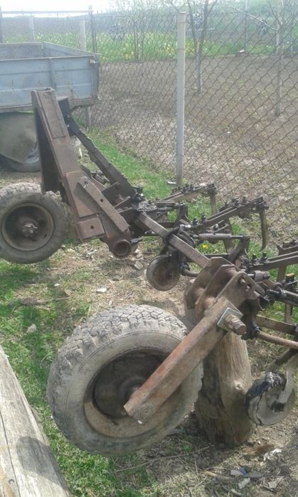 Продам просапний культиватор.