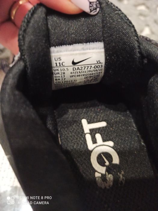 Buty sportowe nike 28