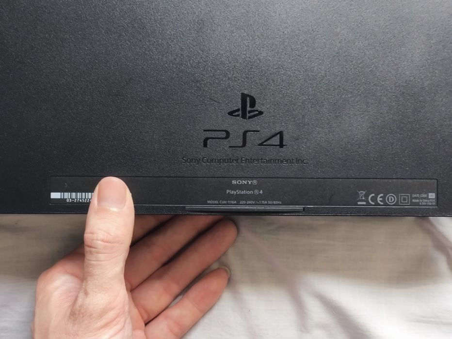 PlayStation 4 "FAT" 1TB