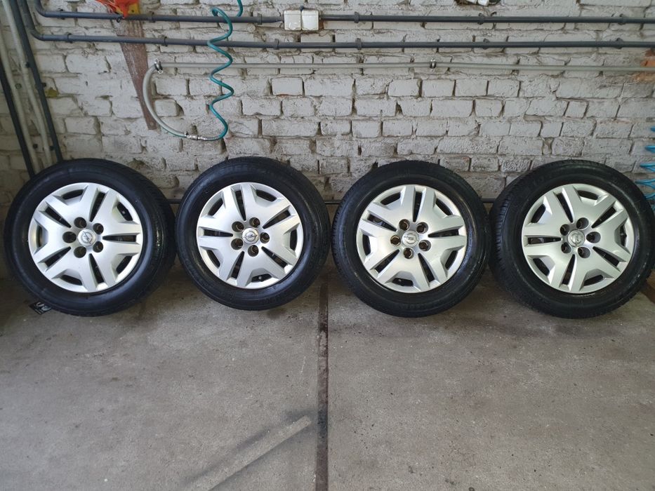 Felgi stalowe +kołpaki +opony ,Opel insignii, rozstaw śrub 5x120 ,67.1