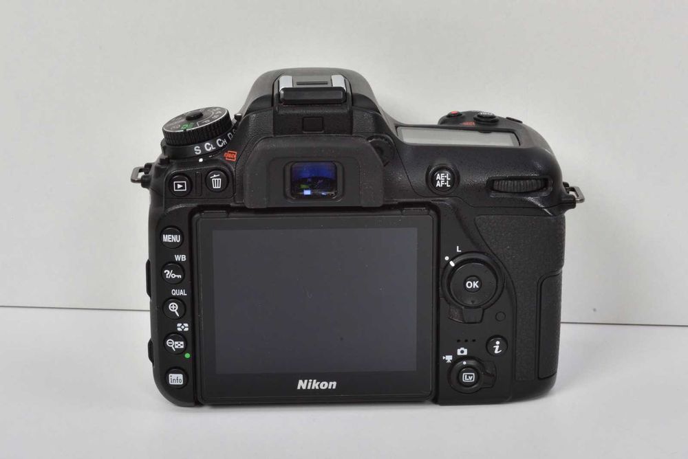 NIKON D7500 wykonał 9.718 zdjęć JAK NOWY