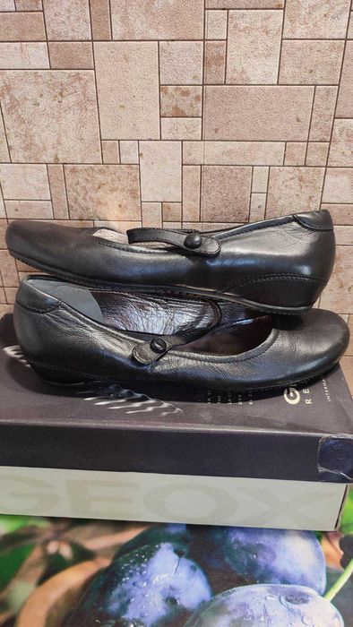 Туфлі НОВІ жіноч. р.37, ЕССО натур.шкіра.