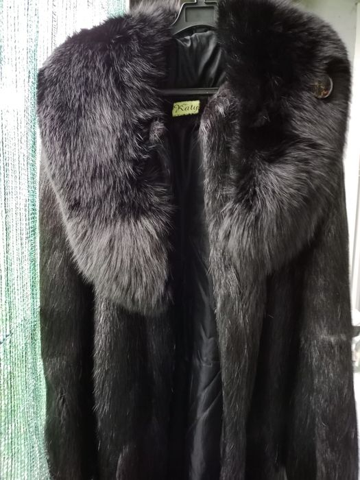 Продам шубу,б/у в гарному стані