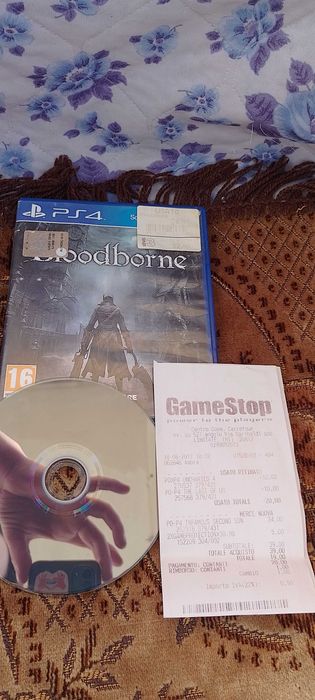 Ps 4  диск як новий ціна мала) Присутній чек, Орігінал Італія)