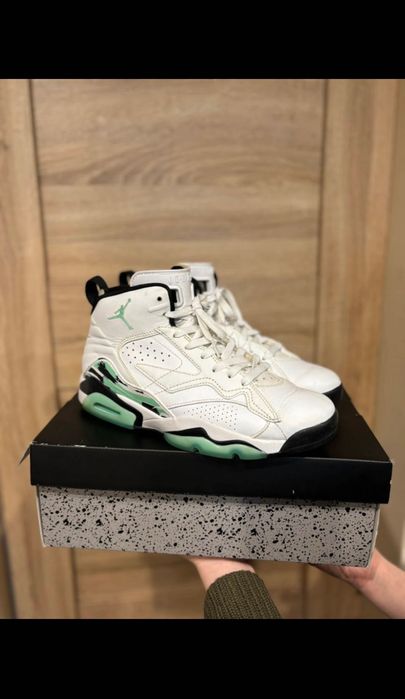 Jordany MVP rozmiar 42 męskie oryginalne