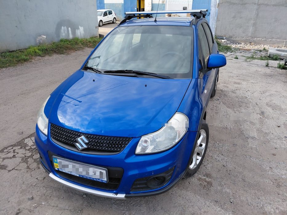 Продам Suzuki SX4 2012