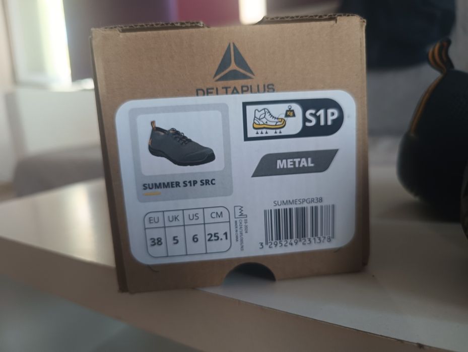 Buty robocze z podnoskiem