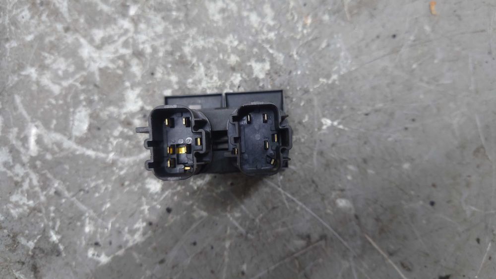 Ford Mondeo MK3 3 III Przełącznik Świateł Awaryjnych