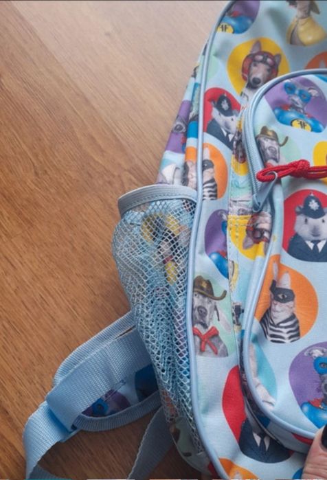 Mochila nova Safta Pets Factory com troley