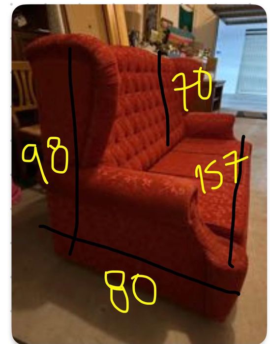 Sofá de sala vermelho