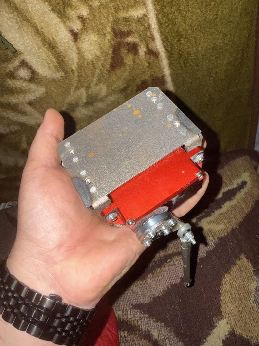 Сервопривод 2штуки