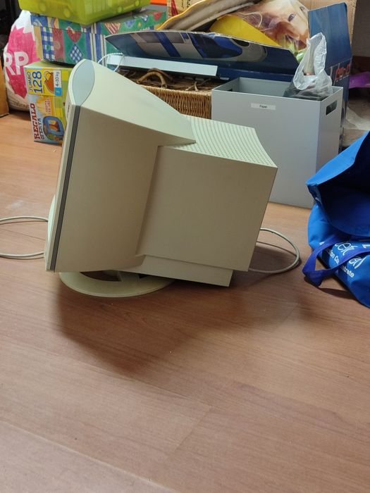 Monitor CRT Samsung SyncMaster 17GLsi