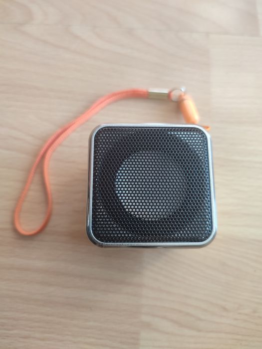 Портативна колонка MusicMan Mini Soundstation (MP3, USB, MicroSD)