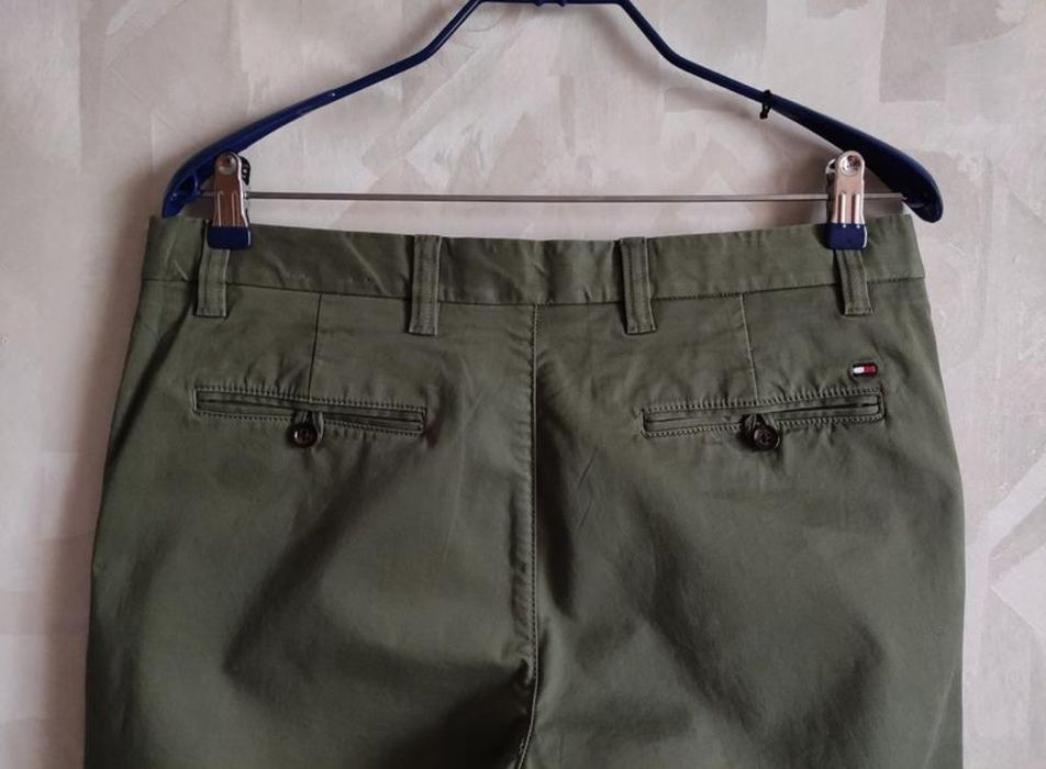 Чиносы tommy hilfiger джинсы