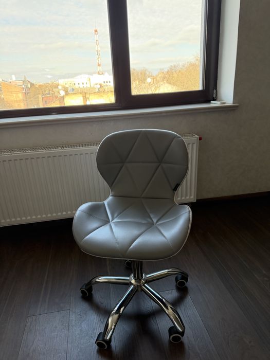 Продам стулья, офисная мебель , для дома