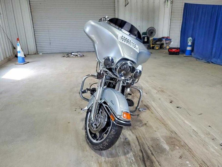 2012 Harley-Davidson FLHTC ELECTRA Glide CLASSIC