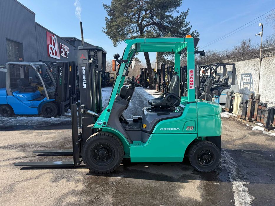 Навантажувач вилковий MITSUBISHI FD20