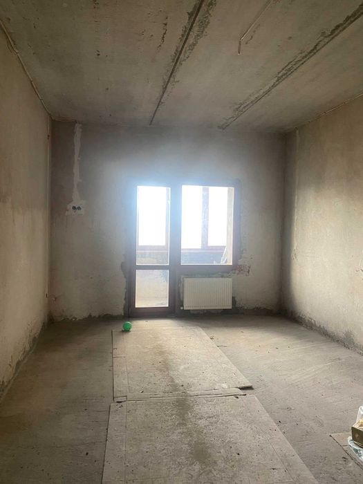 ПРОСТОРОВА 3-КІМНАТНА КВАРТИРА на стометрівці (26704)