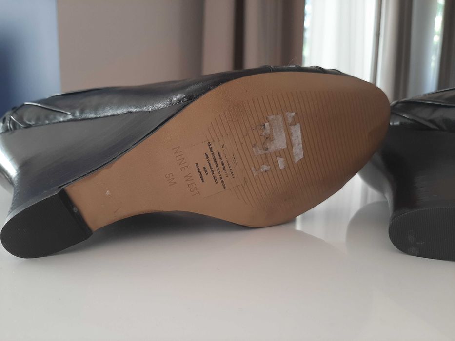 Czółenka na koturnie Nine West rozmiar 35