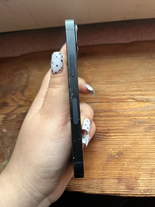 iPhone 13 міні під відновлення чи на запчастини