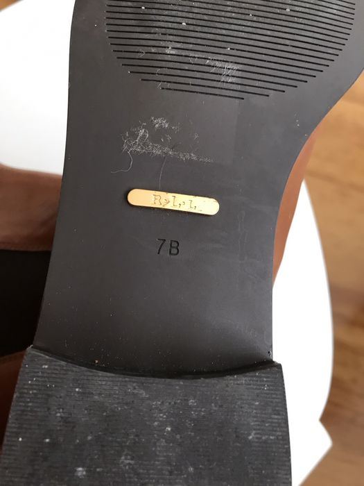 Botas em pele Ralph Lauren de mulher n.º 38, mas veste pequeno (n.º37)