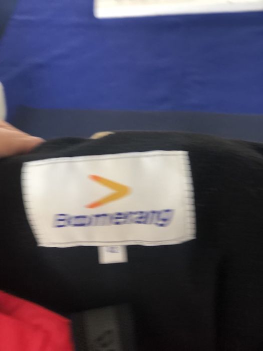 Fato de neve em muito bom estado