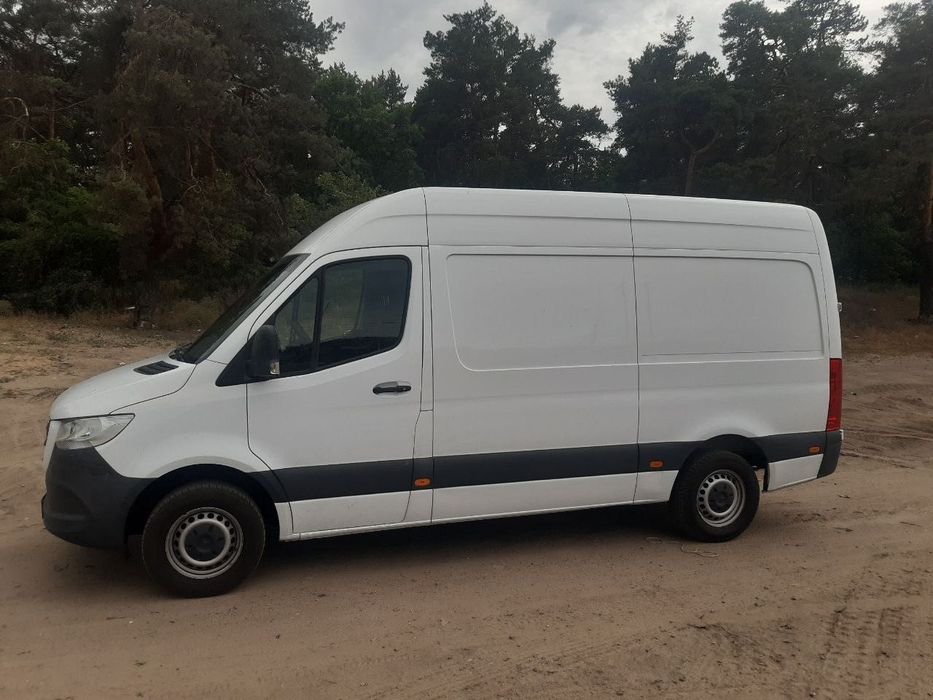 Вантажні перевезення  Переїзди  Mercedes Sprinter L2H2  Полтава Україна