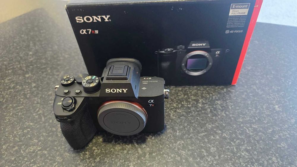 Sony A7R IV - 2 Baterias, 20100 clicks
