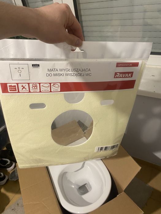 Miska WC Ravak + mata wygłuszająca GRATIS