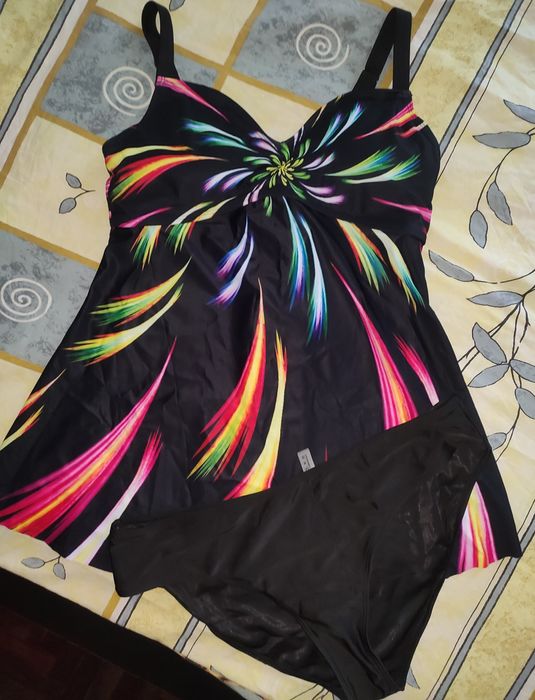 Продам новые купальники 16-18 размеров