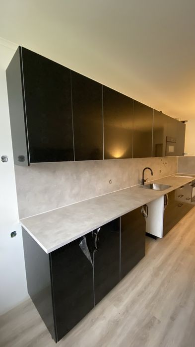 Montador de cozinhas409316717463480324