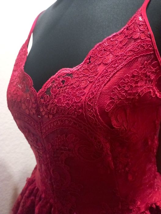 Красива вечірня святкова сукня червоного кольору | Коктейльна сукня