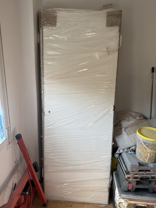 Porta interior lacada a branco